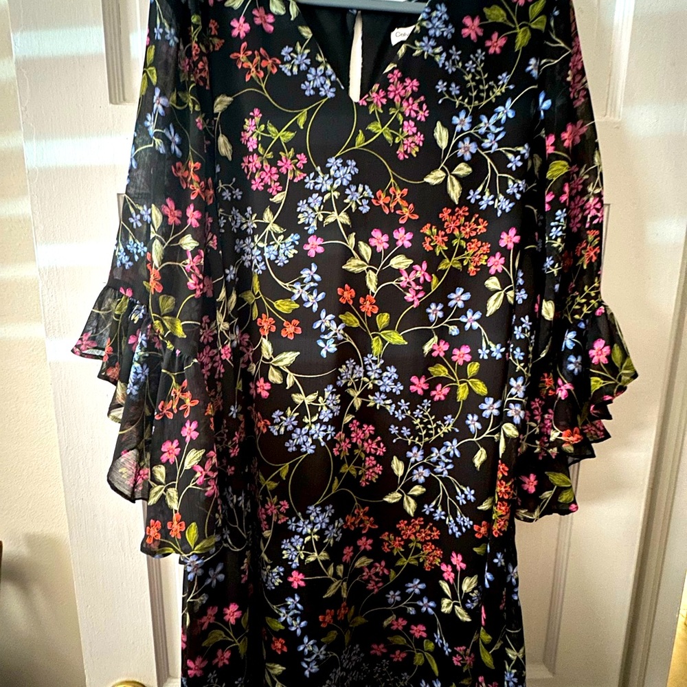 Calvin Klein lightweight A-line dress with bell-like sleeves. PLUS SIZE 20W